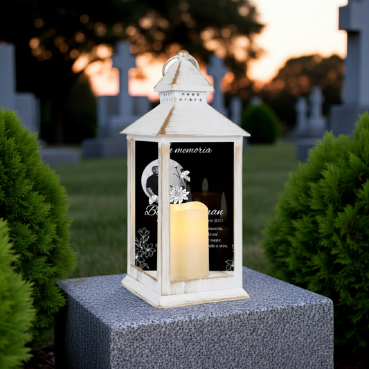 Felinar Personalizat – Veioză LED Decorativă pe Baterii (Memorial) 11x11x24cm