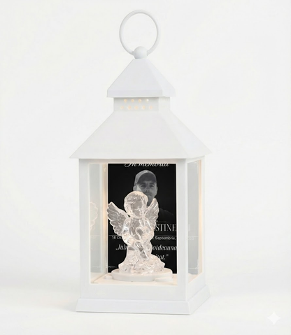 Felinar Personalizat  cu Ingeras – Veioză LED Decorativă pe Baterii (Memorial) 10x10x24cm